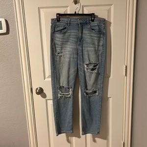 American Eagle High Rise Mom Jeans